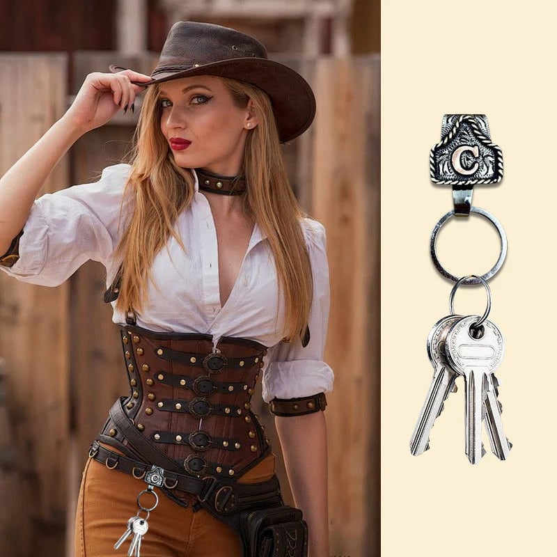 🤠Vintage Letter Keychain