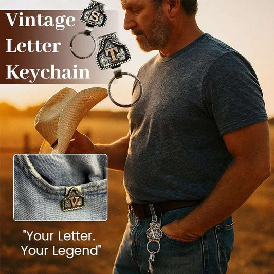 🤠Vintage Letter Keychain